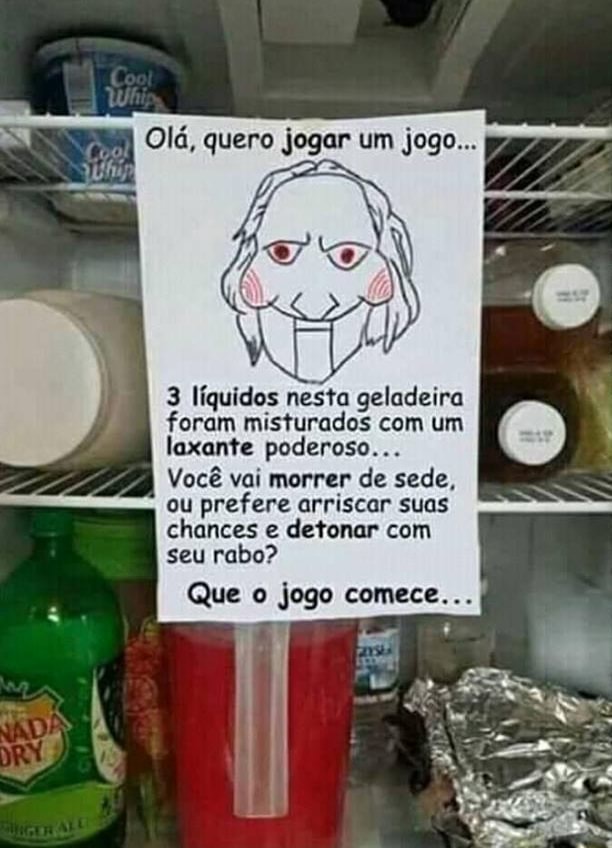 Olá quero jogar um jogo 3 líquidos nesta geladeira foram misturados