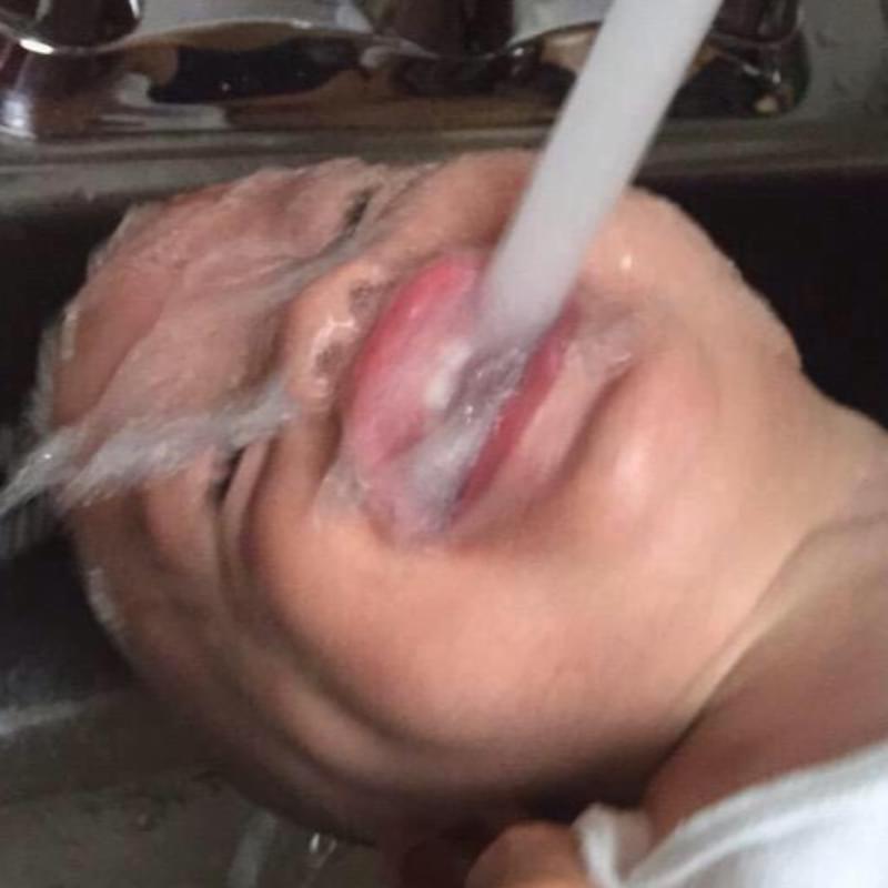 Толстая азиатка стонет от жесткого траха в глотку и получает сперму на лицо