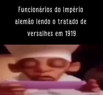 Funcionários do Império alemão lendo tratado de versalhes em 1919