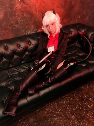Gemischtrassiger Muschi Cosplay Doppelter