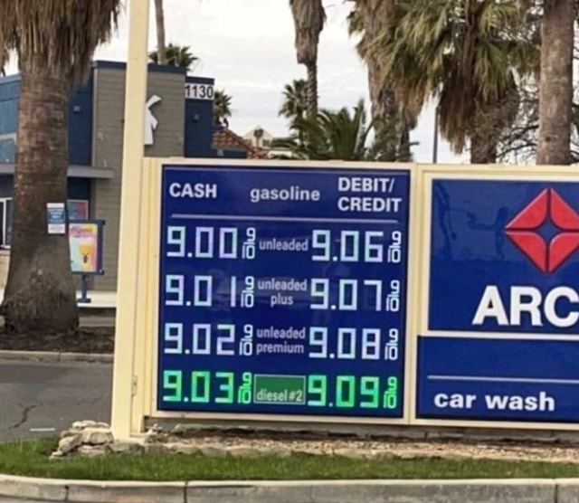 DEBIT/ __CREDIT ARC car wash 9.03de9 098 CASH gasoline America’s best pics and videos