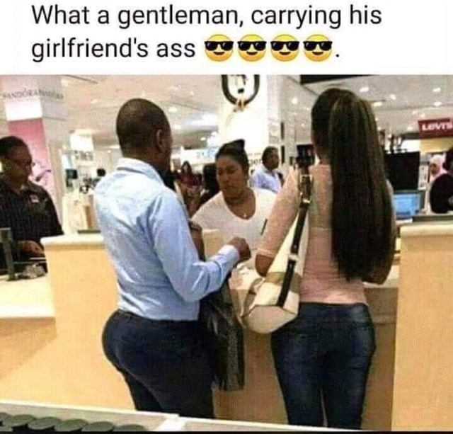 See How This Guy Grabbed His Girlfriend Booty In This Photo - Celebrities -  Nigeria