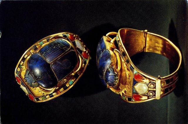 Tutankhamon gold bracelet - iFunny