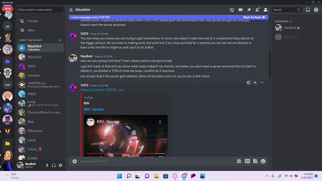 Discord as Find or start a conversation Friends Nitro DIRECT MESSAGES ...