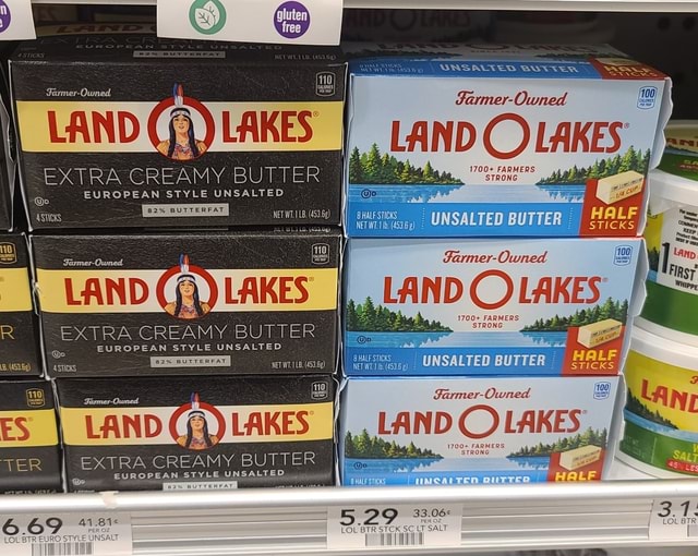 FarmerOwned TarmerOwned UNSALTED BUTTER STIEKS ge EXTRA CREAMY BUTTER EUROPEAN STYLE UNSALTED