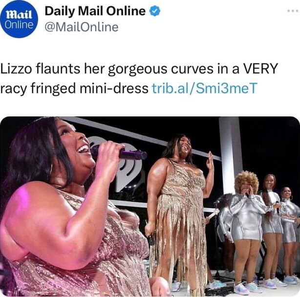 Daily Mail Online Nine Lizzo Flaunts Her Gorgeous Curves In A VERY