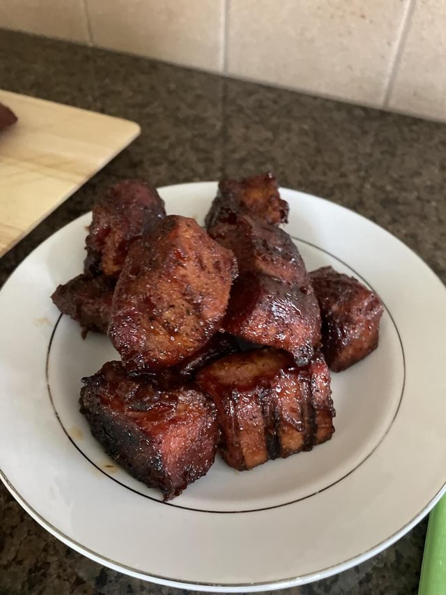 Tri tip, burnt ends and baby back ribs. iFunny