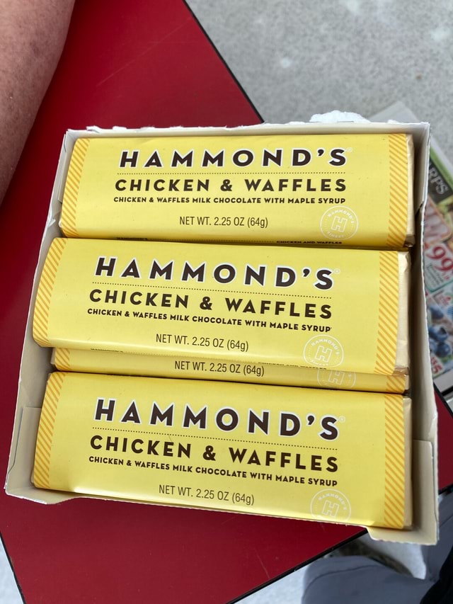 HAMMOND'S CHICKEN WAFFLES LE SYRUP CHICKEN & WAFFLES MILK CHOCOLATE