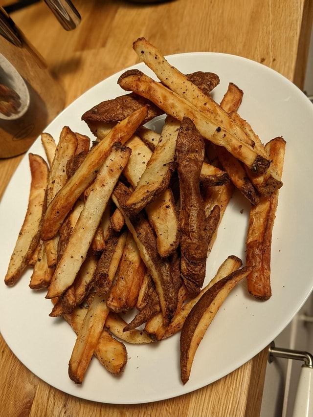 Russet Potatoes Cooked In Air Fryer