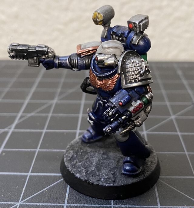 Space Marine Apothecary - iFunny