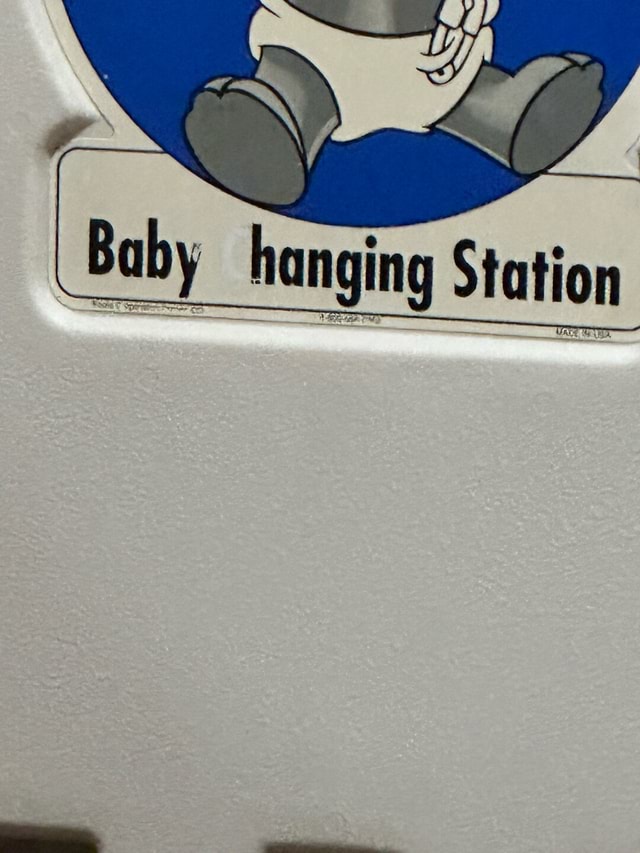 Baby hanging Station iFunny