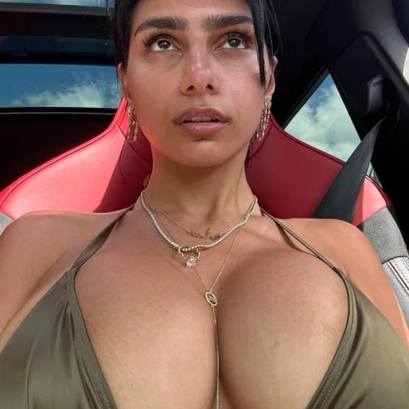 iFunny profile picture for @tits