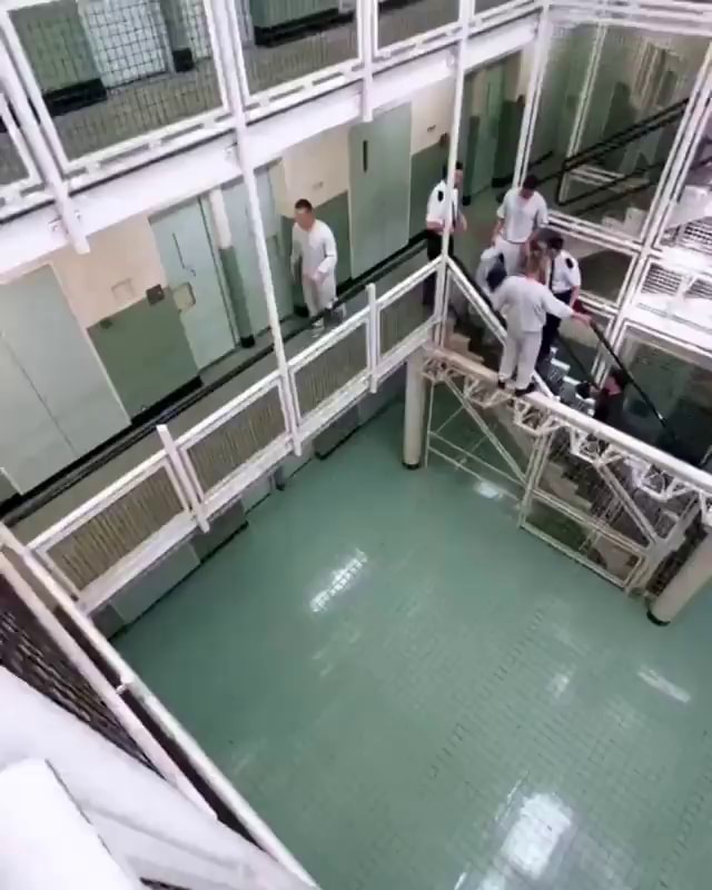 Prison Pod Life iFunny