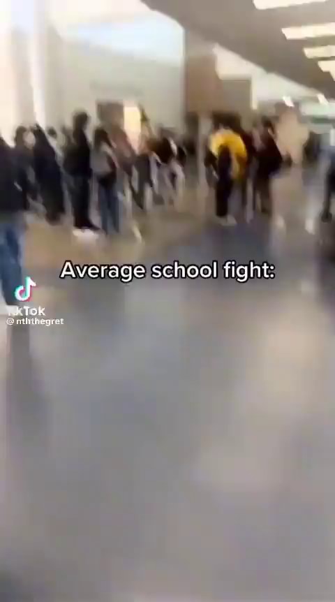 Average school fight: - iFunny Brazil