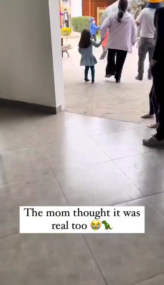 The mom thought it was real too - iFunny
