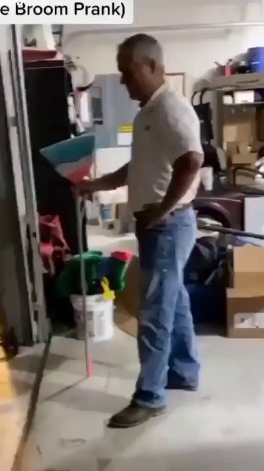 Broom Prank) iFunny