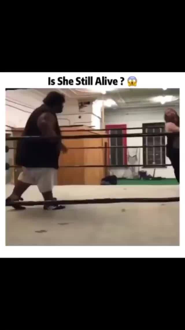 WELL SHE S STILL ALIVE visual data 4