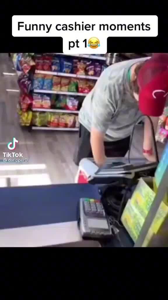 Funny cashier moments pe Tik iFunny
