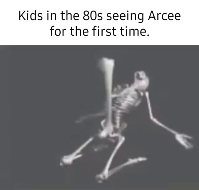Kids in the seeing Arcee for the first time. - iFunny