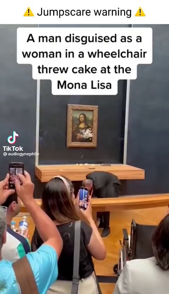 Jumpscare warning A man disguised as a woman in a wheelchair threw cake
