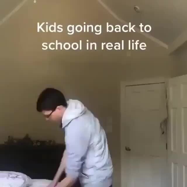 Kids going back to school in real life - iFunny