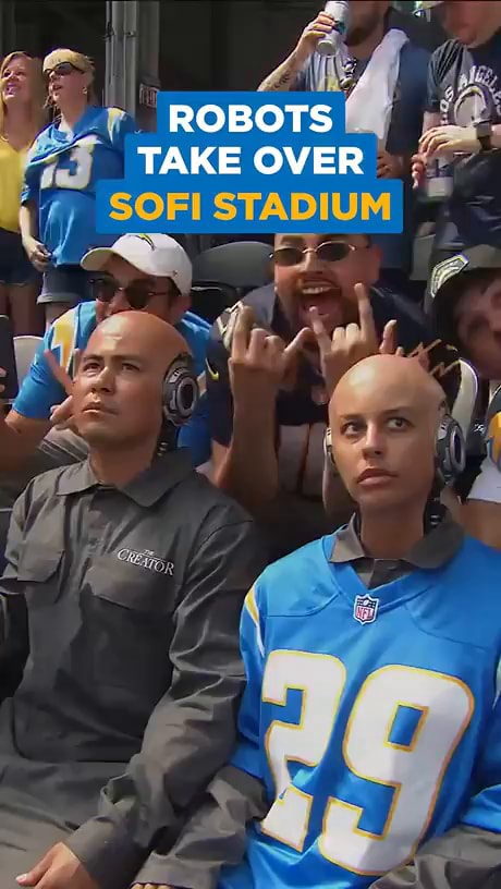 ROBOTS TAKE OVER SOFI STADIUM - America’s best pics and videos