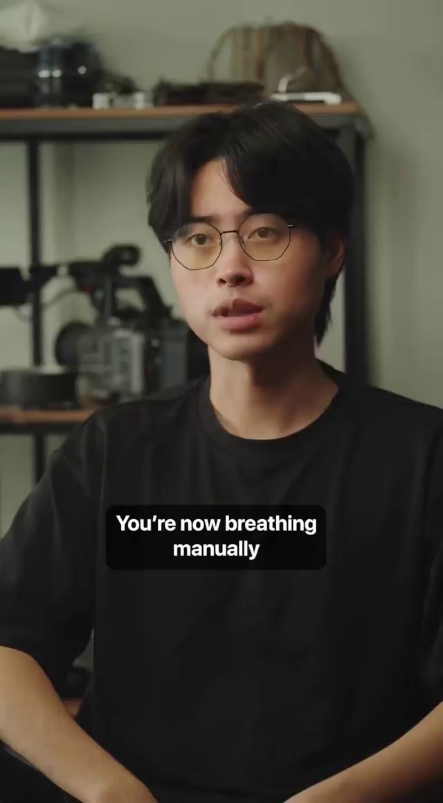 You're now breathing manually - iFunny