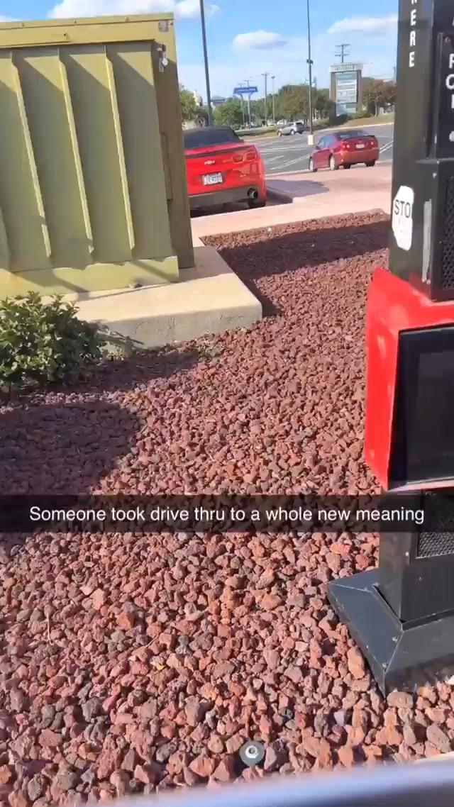 someone-took-drive-thru-to-a-whole-new-meaning-ifunny